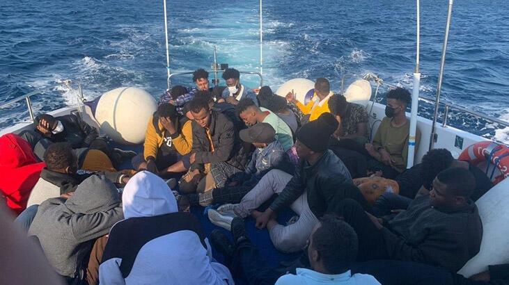 Ayvalık açıklarında 35 kaçak göçmen kurtarıldı